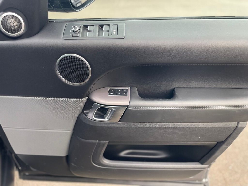 Used Land Rover Range Rover Sport 2017 for sale - 77636710: Photo 17