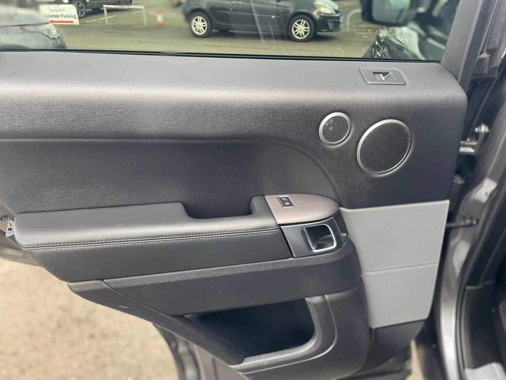 Used Land Rover Range Rover Sport 2017 for sale - 77636710: Photo 34