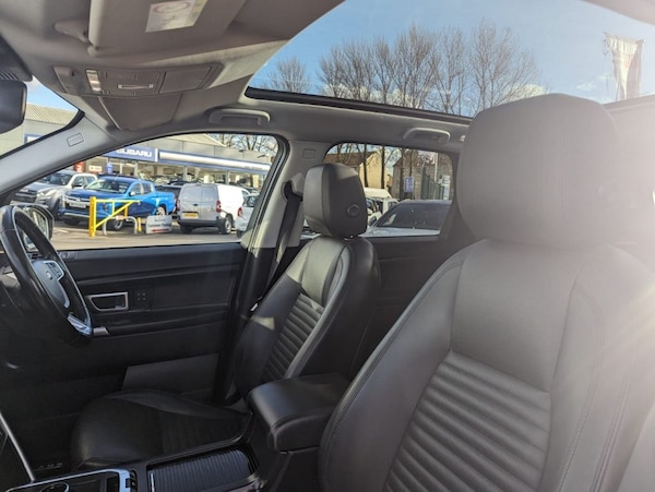 Used Land Rover Discovery Sport 2017 for sale - 72866304: Photo 30