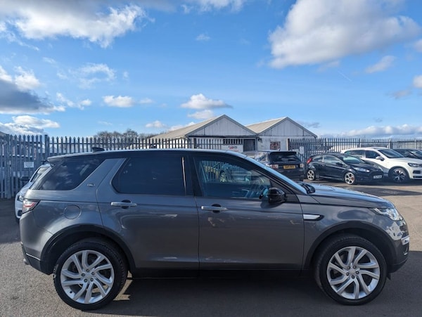 Used Land Rover Discovery Sport 2017 for sale - 72866304: Photo 7