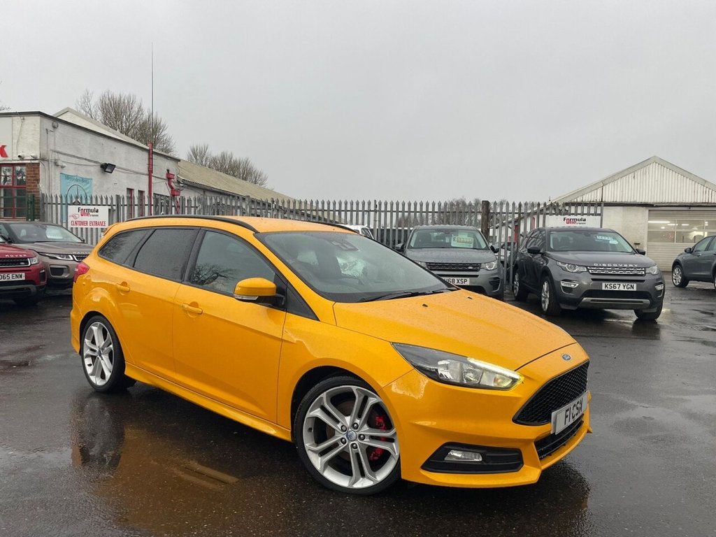 Used Ford Focus 2016 for sale - 76900710: Photo 2