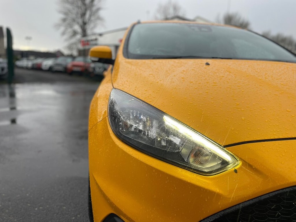 Used Ford Focus 2016 for sale - 76900710: Photo 3