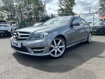 Used Mercedes-Benz C Class 2015 for sale - 77669040: Photo