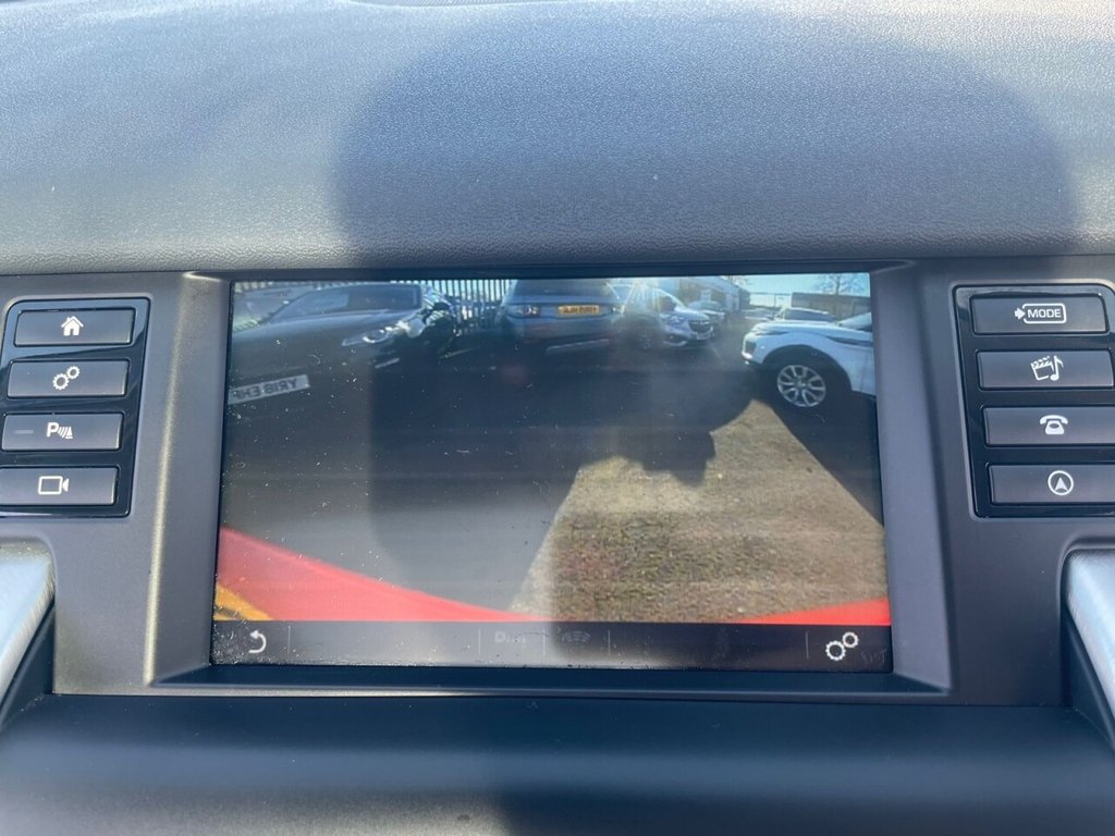 Used Land Rover Discovery 2018 for sale - 69793793: Photo 16