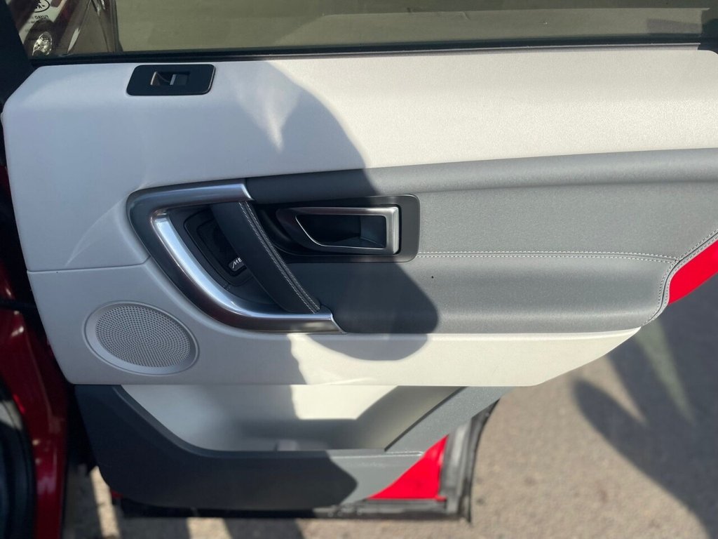 Used Land Rover Discovery 2018 for sale - 69793793: Photo 20