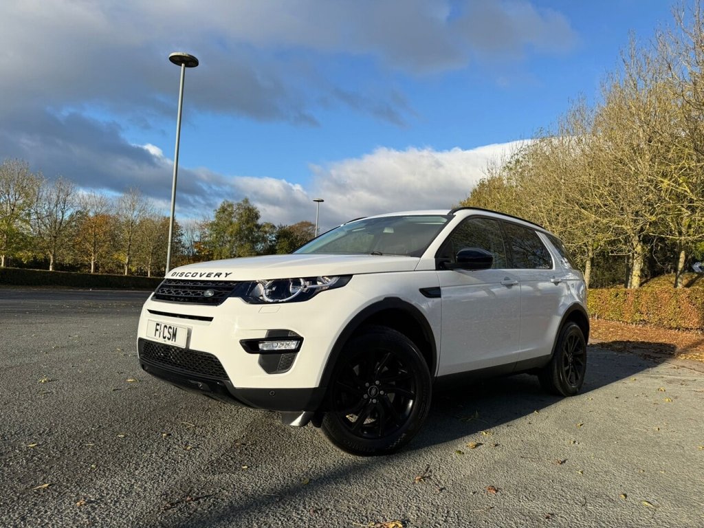 Used Land Rover Discovery Sport 2017 for sale - 76323377: Photo 1