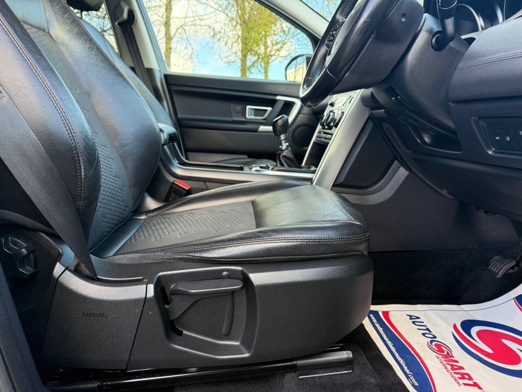Used Land Rover Discovery Sport 2017 for sale - 76323377: Photo 22