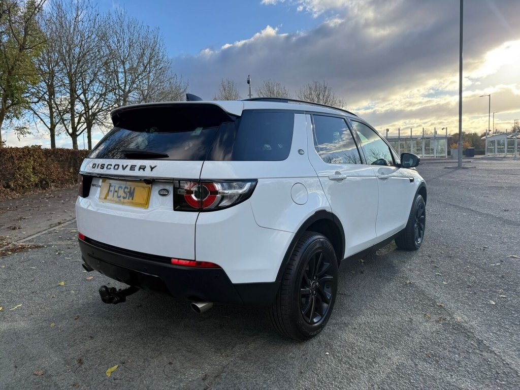 Used Land Rover Discovery Sport 2017 for sale - 76323377: Photo 3