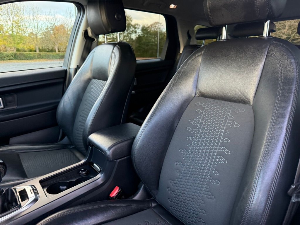 Used Land Rover Discovery Sport 2017 for sale - 76323377: Photo 42