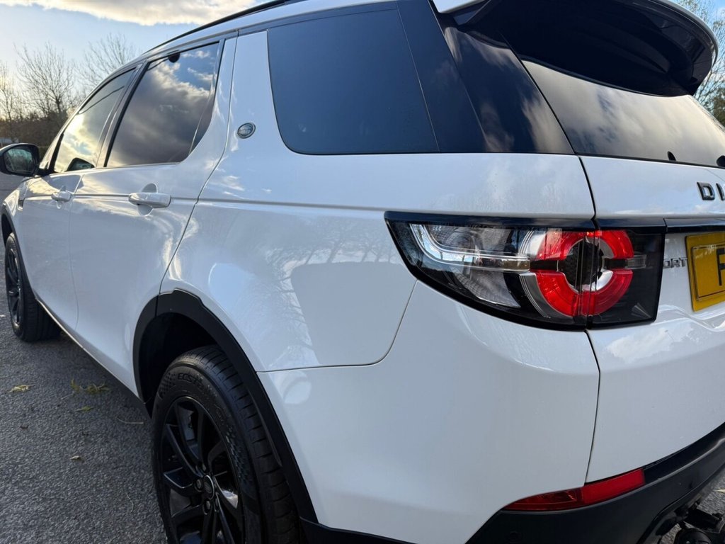 Used Land Rover Discovery Sport 2017 for sale - 76323377: Photo 8