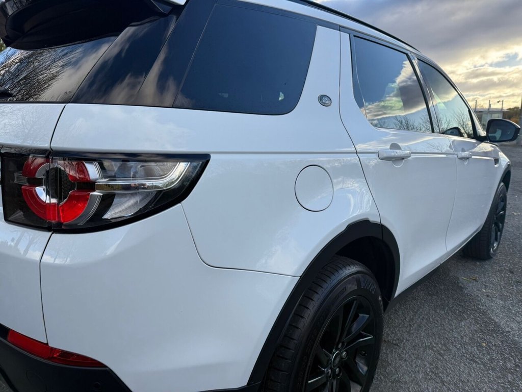 Used Land Rover Discovery Sport 2017 for sale - 76323377: Photo 9