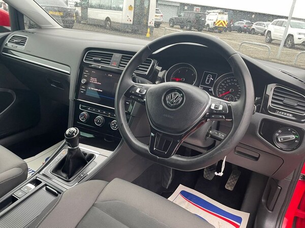 Used Volkswagen Golf 2017 for sale - 69945829: Photo 18