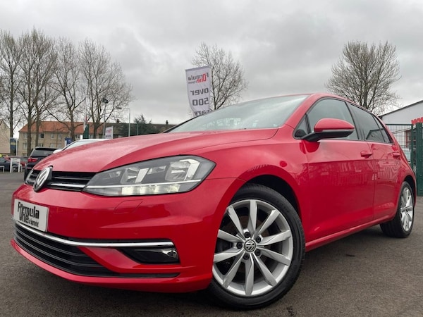 Used Volkswagen Golf 2017 for sale - 69945829: Photo 1