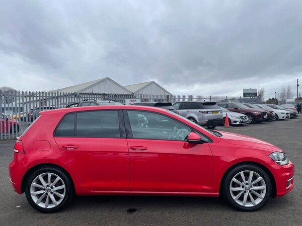 Used Volkswagen Golf 2017 for sale - 69945829: Photo 8