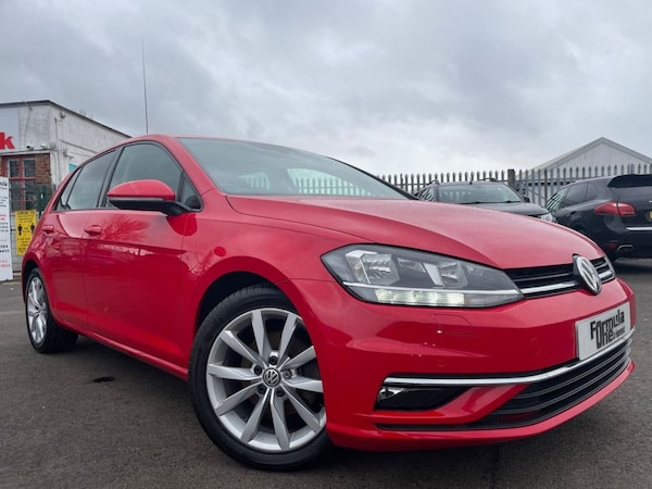 Used Volkswagen Golf 2017 for sale - 69945829: Photo 9
