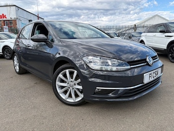 Used Volkswagen Golf 2018 for sale - 77967479: Photo