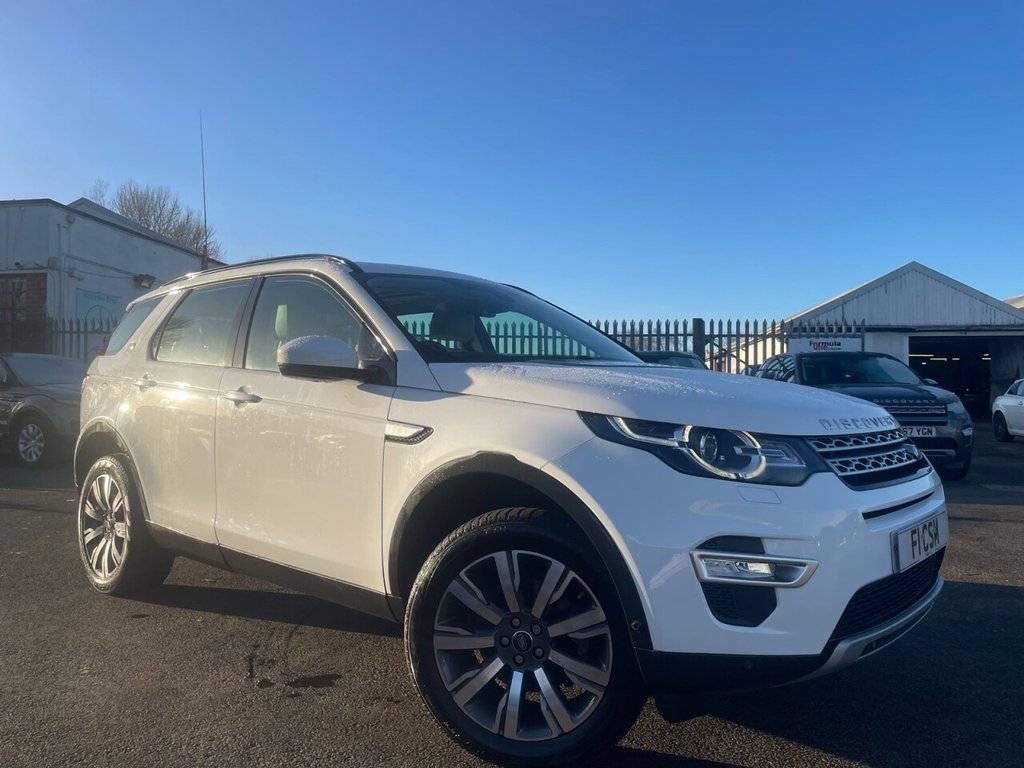 Used Land Rover Discovery Sport 2017 for sale - 76973438: Photo 2