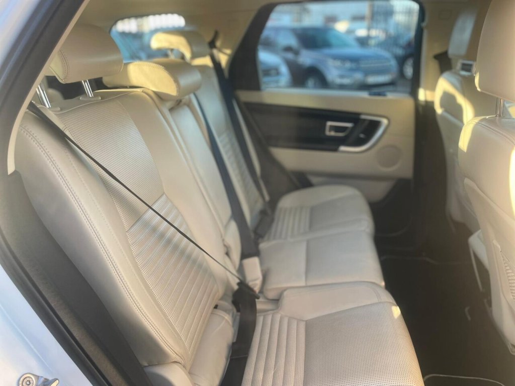 Used Land Rover Discovery Sport 2017 for sale - 76973438: Photo 29