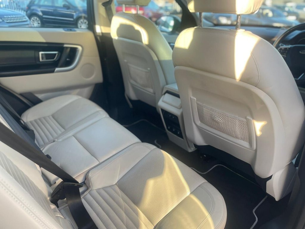Used Land Rover Discovery Sport 2017 for sale - 76973438: Photo 32