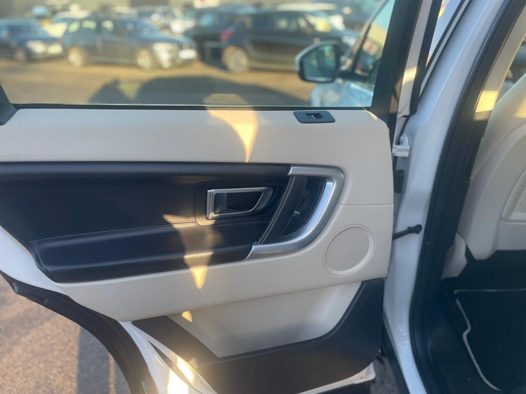 Used Land Rover Discovery Sport 2017 for sale - 76973438: Photo 38