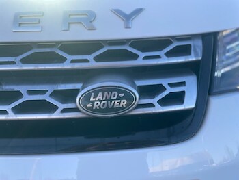 Used Land Rover Discovery Sport 2017 for sale - 76973438: Photo