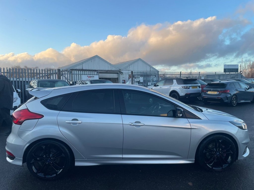 Used Ford Focus 2015 for sale - 77161695: Photo 8