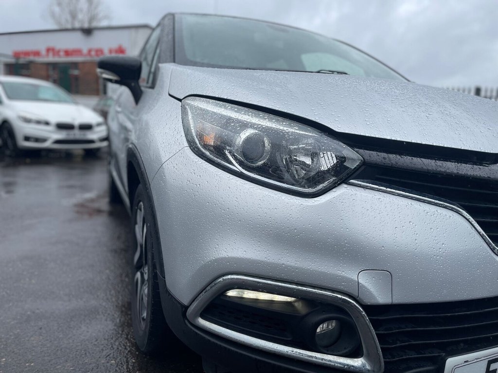 Used Renault Captur 2017 for sale - 77685277: Photo 3