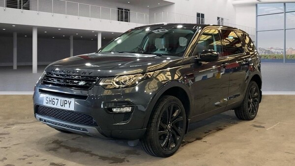 Used Land Rover Discovery Sport 2017 for sale - 74260869: Photo 2