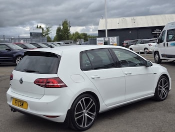 Used Volkswagen Golf 2017 for sale - 75264017: Photo
