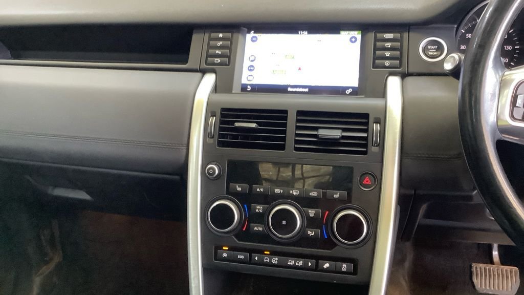 Used Land Rover Discovery Sport 2016 for sale - 77668717: Photo 12