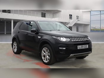 Used Land Rover Discovery Sport 2016 for sale - 77668717: Photo