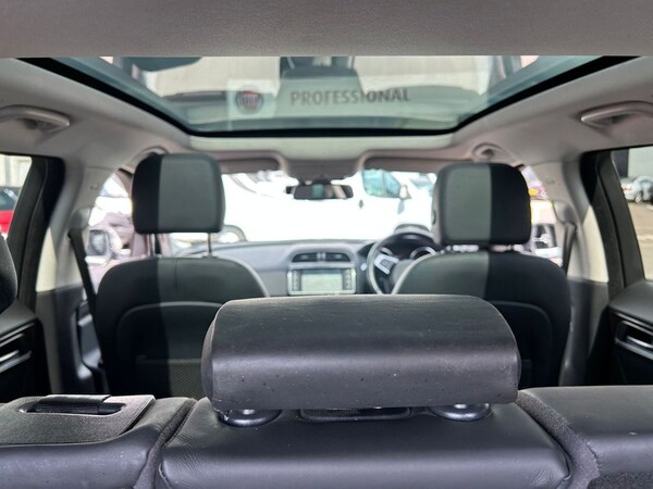 Used Jaguar F-Pace 2017 for sale - 68205144: Photo 14