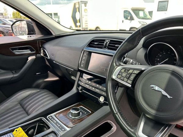 Used Jaguar F-Pace 2017 for sale - 68205144: Photo 19
