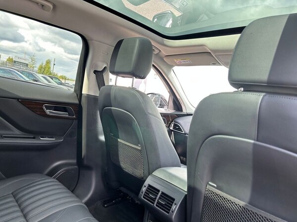 Used Jaguar F-Pace 2017 for sale - 68205144: Photo 28
