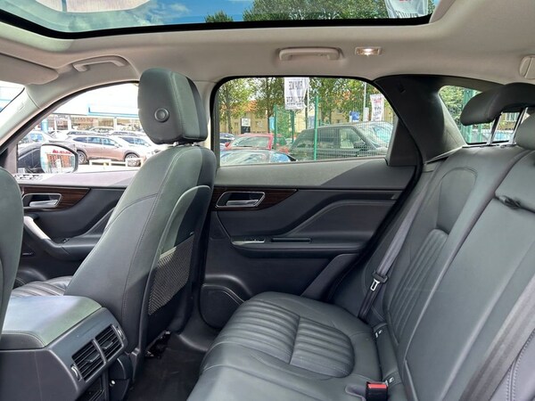 Used Jaguar F-Pace 2017 for sale - 68205144: Photo 30
