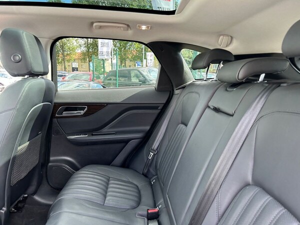 Used Jaguar F-Pace 2017 for sale - 68205144: Photo 31
