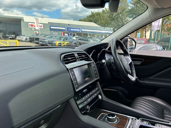 Used Jaguar F-Pace 2017 for sale - 68205144: Photo 33