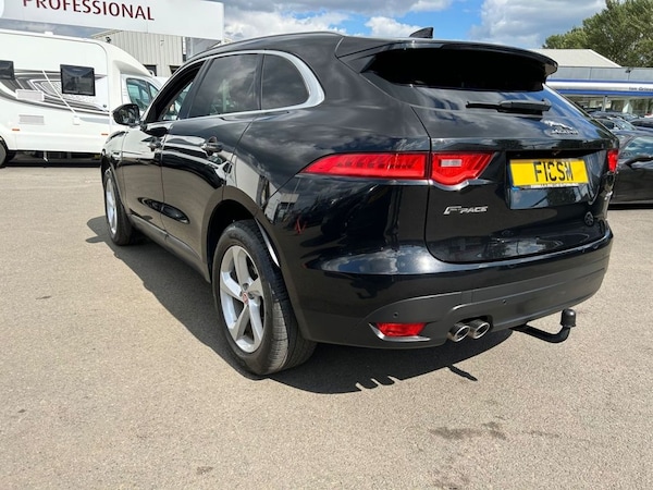 Used Jaguar F-Pace 2017 for sale - 68205144: Photo 5