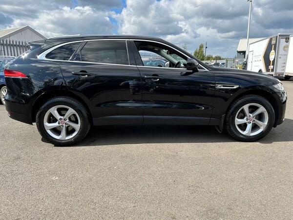 Used Jaguar F-Pace 2017 for sale - 68205144: Photo 9