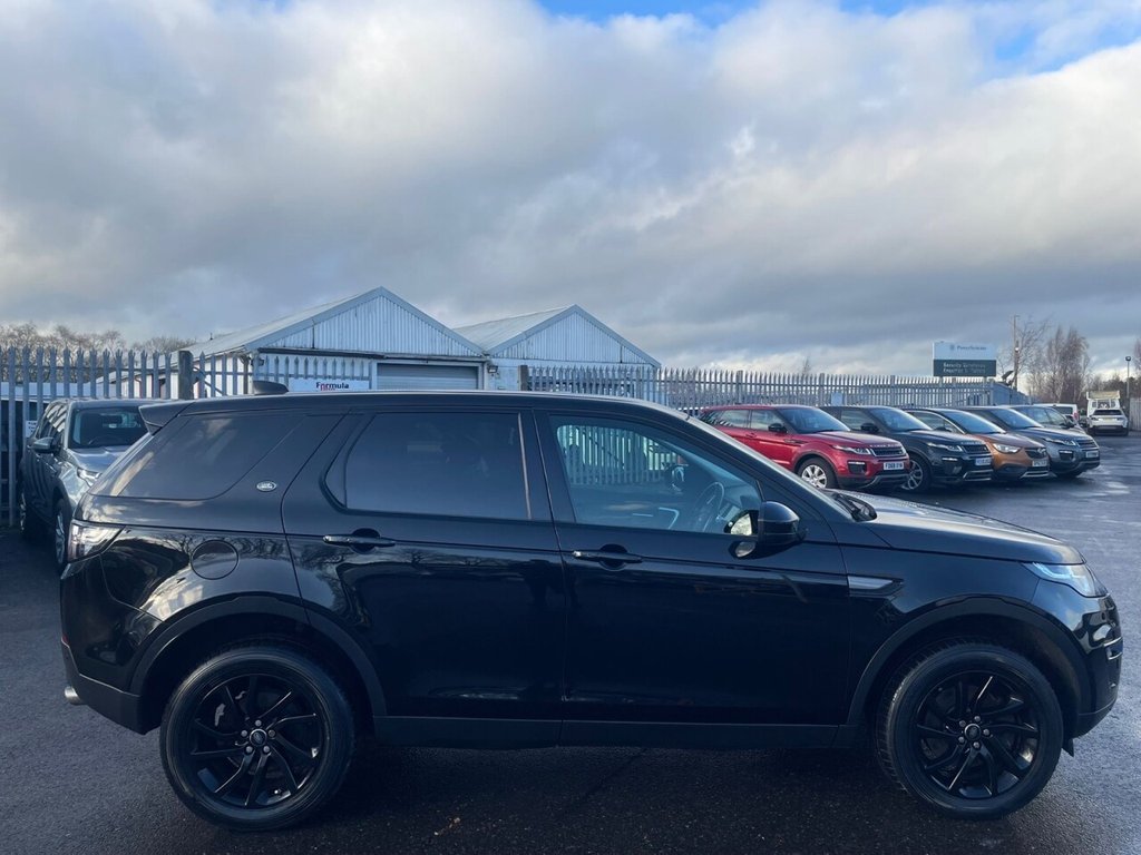 Used Land Rover Discovery Sport 2017 for sale - 77161673: Photo 4