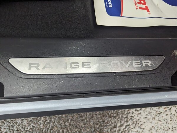 Used Land Rover Range Rover Velar 2018 for sale - 69256994: Photo 22