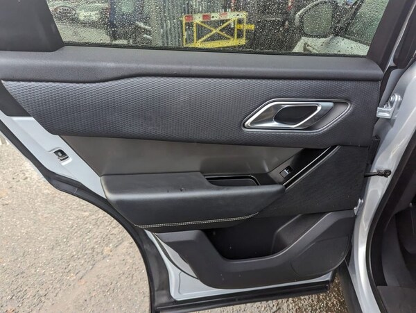 Used Land Rover Range Rover Velar 2018 for sale - 69256994: Photo 36