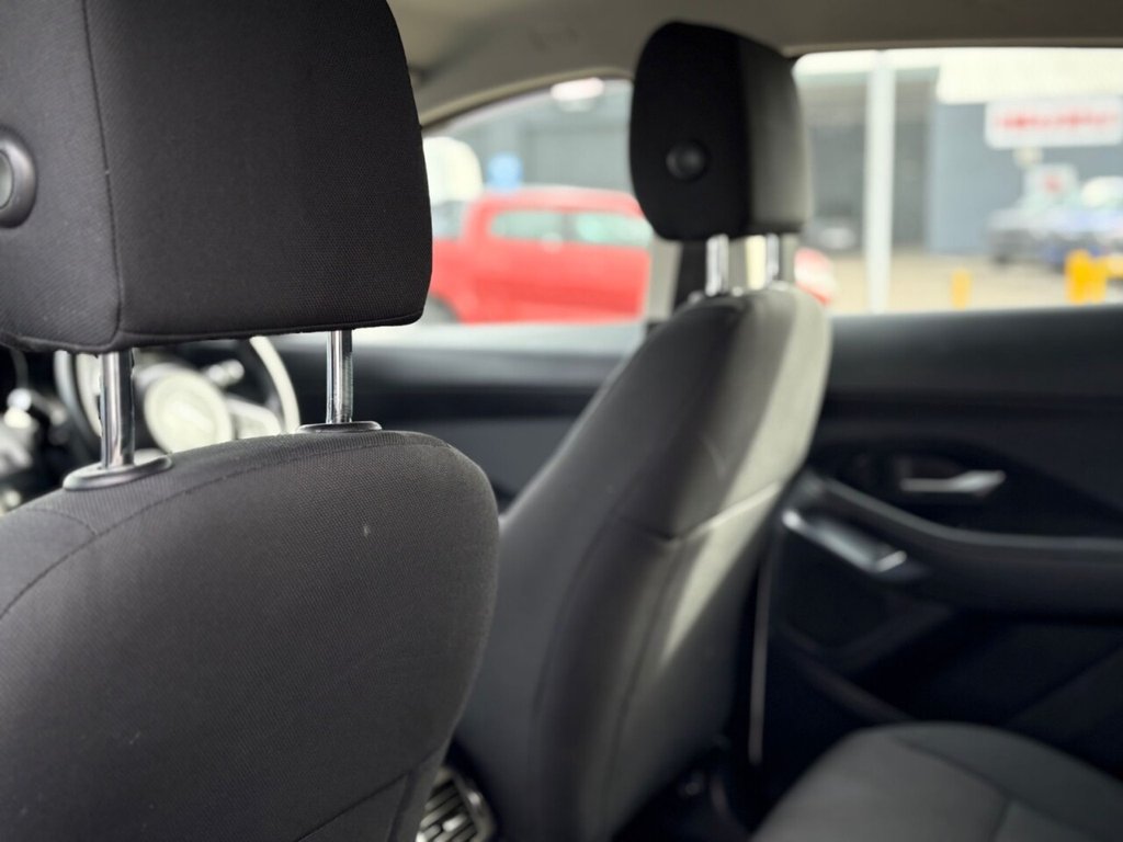 Used Jaguar E-Pace 2018 for sale - 75937443: Photo 30