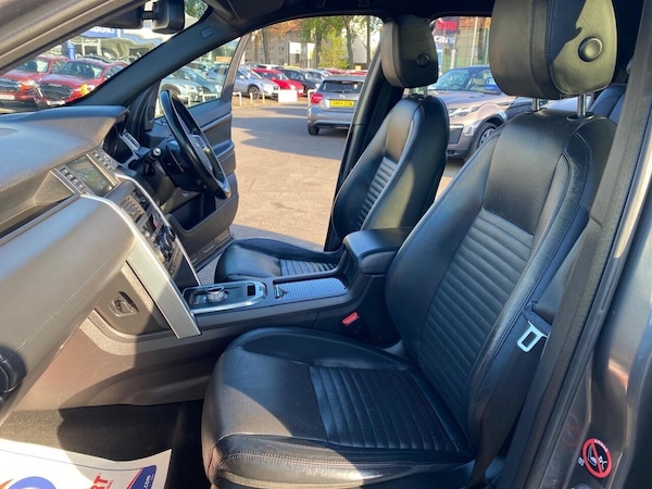 Used Land Rover Discovery Sport 2016 for sale - 74261047: Photo 32