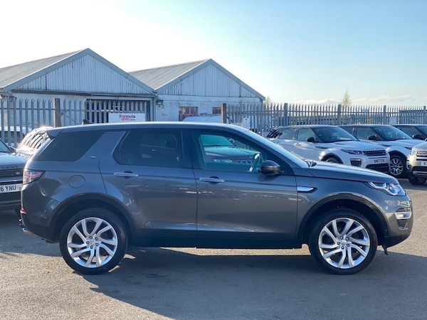 Used Land Rover Discovery Sport 2016 for sale - 74261047: Photo 6