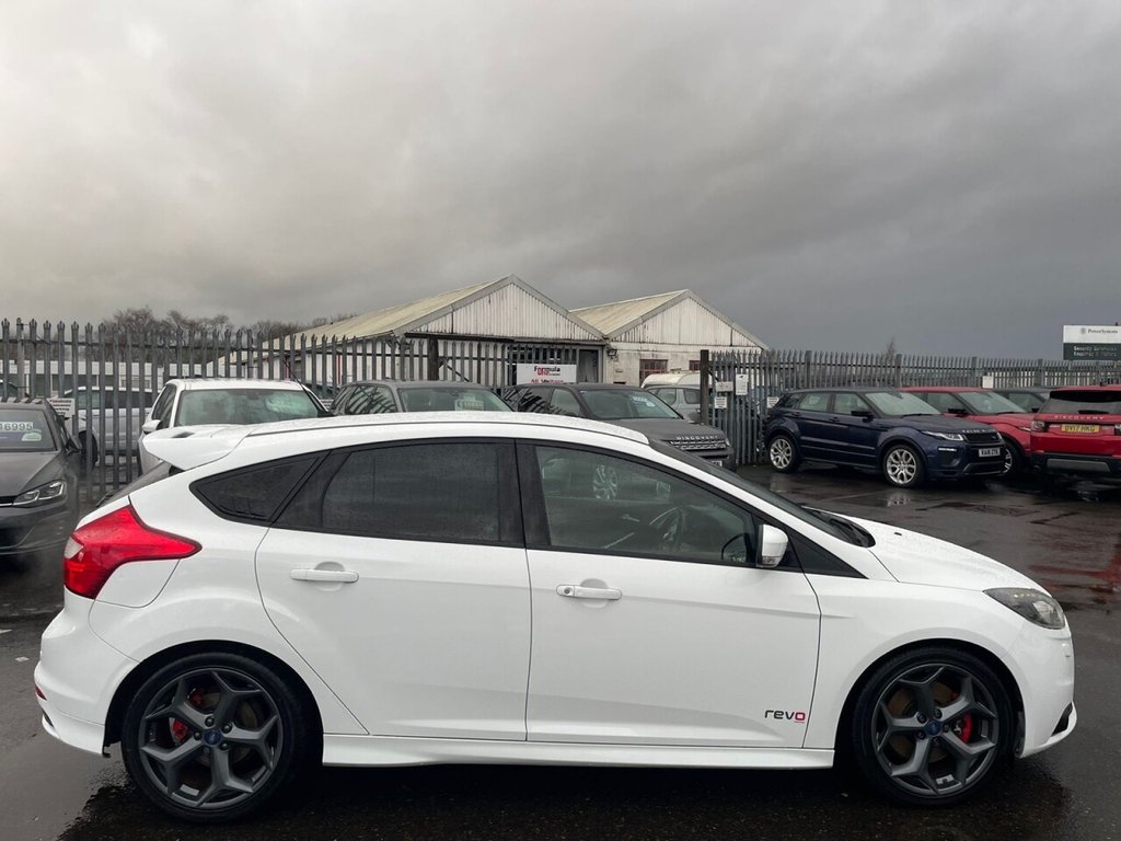 Used Ford Focus 2014 for sale - 76900650: Photo 14