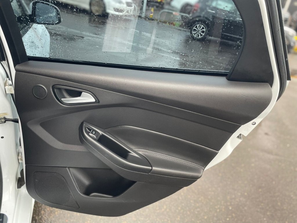 Used Ford Focus 2014 for sale - 76900650: Photo 25