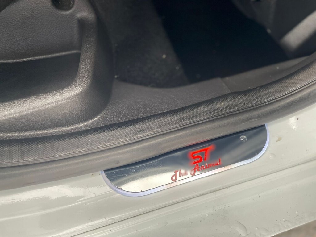 Used Ford Focus 2014 for sale - 76900650: Photo 31