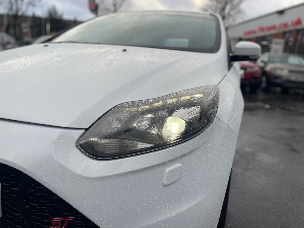 Used Ford Focus 2014 for sale - 76900650: Photo 4