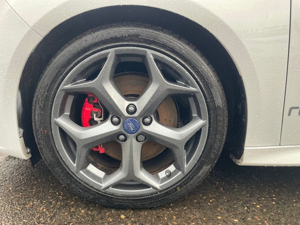 Used Ford Focus 2014 for sale - 76900650: Photo 9